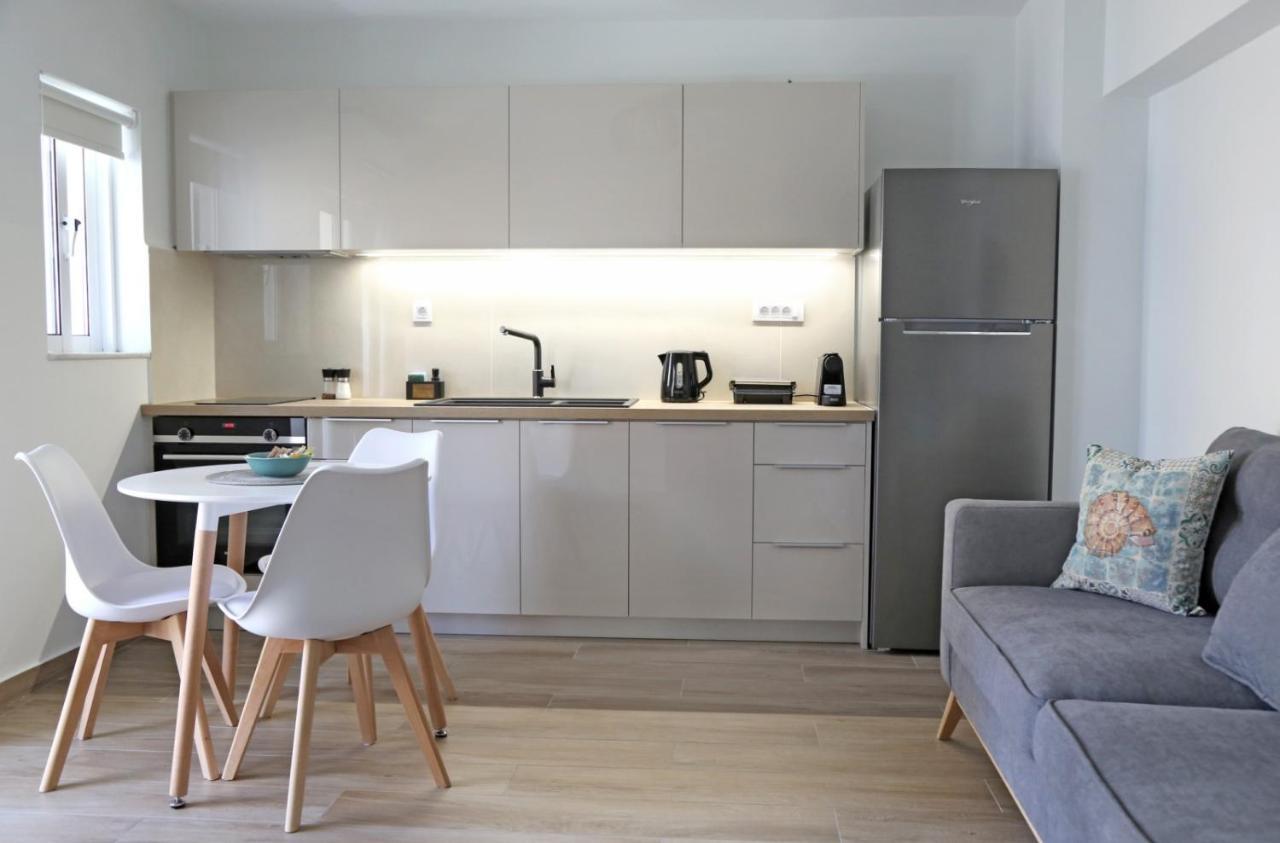 Central Cozy Residences Sitia  Bagian luar foto